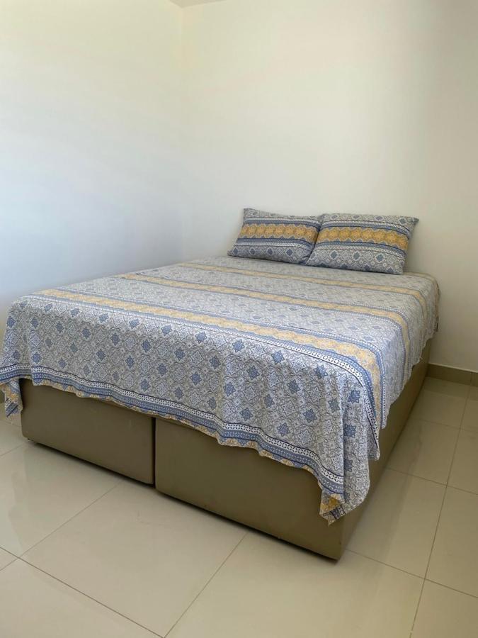 Ap Dos Sonhos!!! Otima Localizacao. Varanda Com Chuveiro Privativo. Apartamento Aracaju