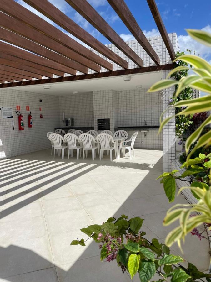Ap Dos Sonhos!!! Otima Localizacao. Varanda Com Chuveiro Privativo. Apartamento *
